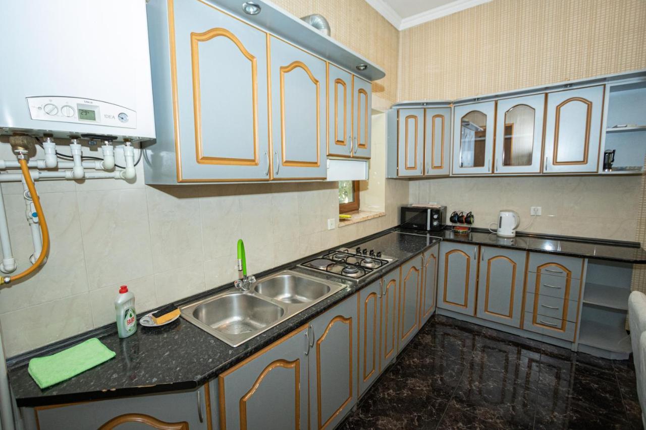 Barnaba Apartment Tbilisi Exterior foto