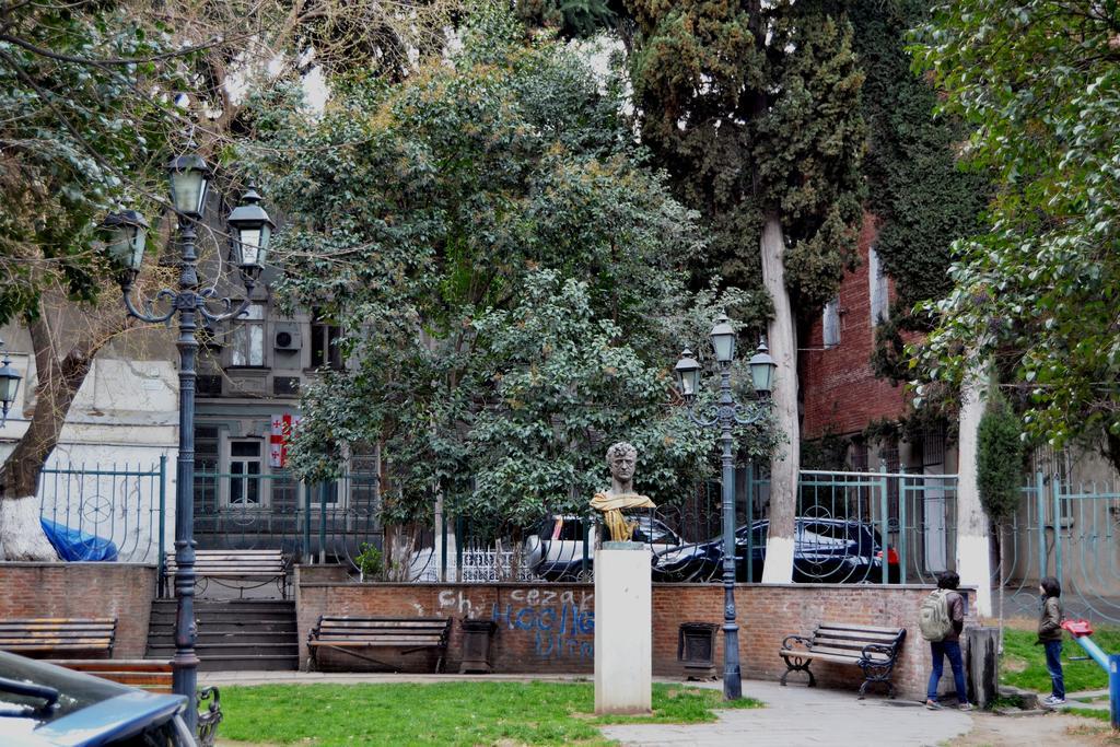 Barnaba Apartment Tbilisi Exterior foto